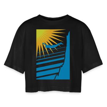 Klippenspringer - Frauen Oversized Cropped T-Shirt - Schwarz - Vorne - AI Model Female 172 light (172cm)