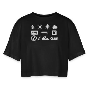 Camera Function Image Photography - Women’s Oversized Cropped T-Shirt - black - Front - AI Model Female 172 light (172cm)