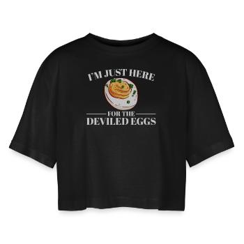 Ich Bin Nur Wegen Der Russischen Eier Hier - Frauen Oversized Cropped T-Shirt - Schwarz - Vorne - AI Model Female 172 light (172cm)