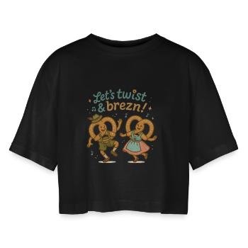 Tanzende Brezn im Bayern Stil - Frauen Oversized Cropped T-Shirt - Schwarz - Vorne - AI Model Female 172 light (172cm)