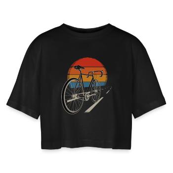 Fahrradtour bei Sonnenuntergang - Frauen Oversized Cropped T-Shirt - Schwarz - Vorne - AI Model Female 172 light (172cm)