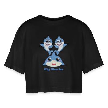 Entzückendes Hai-Freunde-Cartoon-Design - Frauen Oversized Cropped T-Shirt - Schwarz - Vorne - AI Model Female 172 light (172cm)