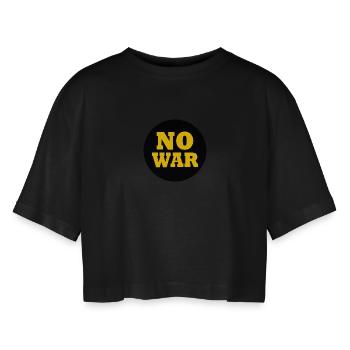 No war - Frauen Oversized Cropped T-Shirt - Schwarz - Vorne - AI Model Female 172 light (172cm)