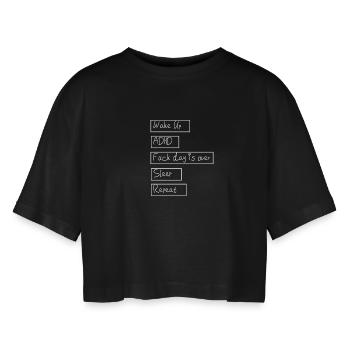 ADHD daily Routine / ADHS - Frauen Oversized Cropped T-Shirt - Schwarz - Vorne - AI Model Female 172 light (172cm)