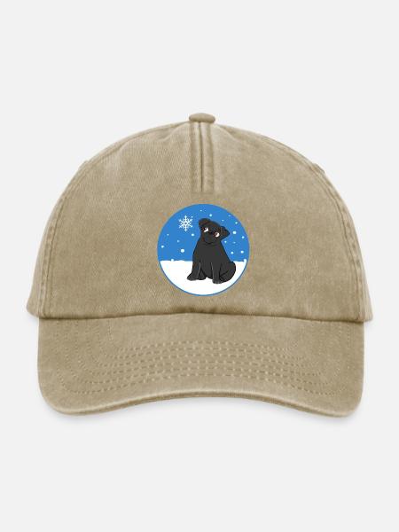 Schwarzer Mops im Schnee - Relaxed Vintage Cap - Vintage Beige