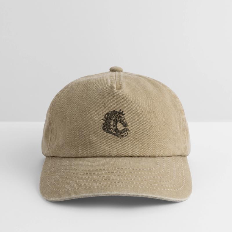 Stallion portrait with elegant mane in the wind Relaxed Vintage Cap