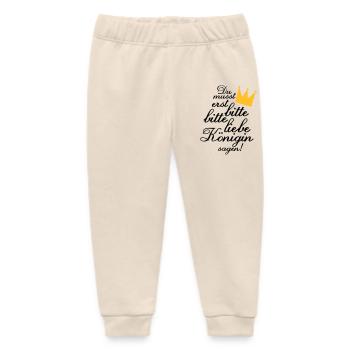 Du musst erst "Bitte, bitte liebe Königin sagen!" - Baby Organic Jogginghose Baby Tumbler von Stanley/Stella - Natur - Vorne