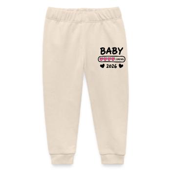 Baby Loading 2026 Schwangerschaft Eltern - Baby Organic Jogginghose Baby Tumbler von Stanley/Stella - Natur - Vorne