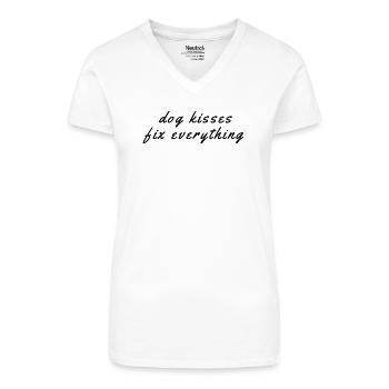 Dog Kisses Fix Everything – Hunde Sprüche - Bio Frauen T-Shirt mit V-Ausschnitt - Weiß - Vorne
