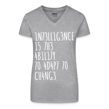 INTELLIGENCE IS THE ABILITY TO ADAPT TO CHANGE - Bio Frauen T-Shirt mit V-Ausschnitt - Schwarz - Vorne