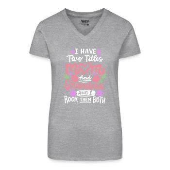 Muttertag für Mama und Oma - Bio Frauen T-Shirt mit V-Ausschnitt - Schwarz - Vorne