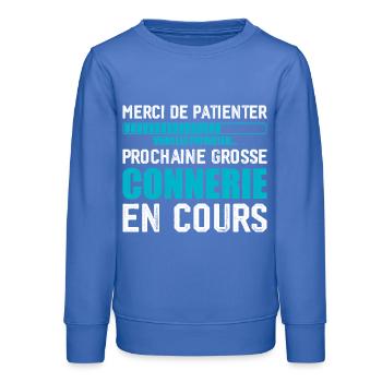Prochaine connerie rigolo - Sweat ado bio Stanley/Stella - carolina blue - Devant - AI Model Teenager Male dark (155cm)