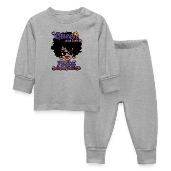 A Queen Was Born In 1985 - 37 Years Old Birthday - Baby Sleepsuit - heather grey - Front