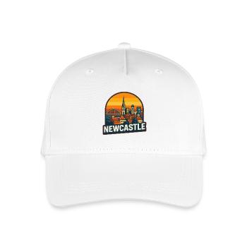 Newcastle Skyline Retro Sunset Geordie Design - Organic Kids’ Baseball Cap - white - Front