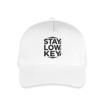 Stay Low Key – Calm Living Aesthetics - Organic Kids’ Baseball Cap - white - Front