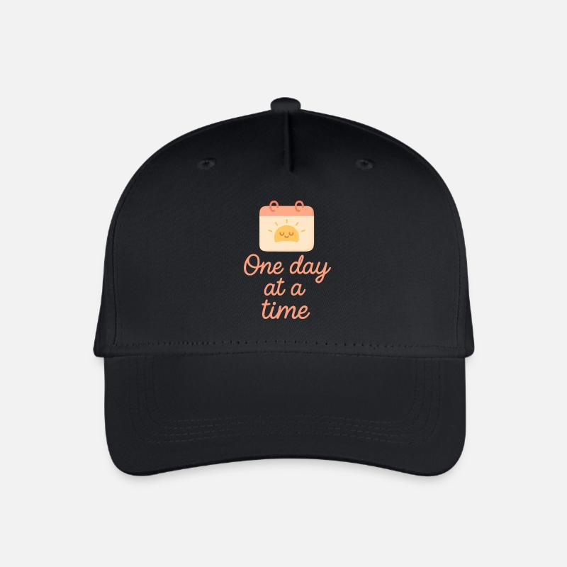 One day at a time Calendar & Motivation - Organic Kids’ Baseball Cap - black
