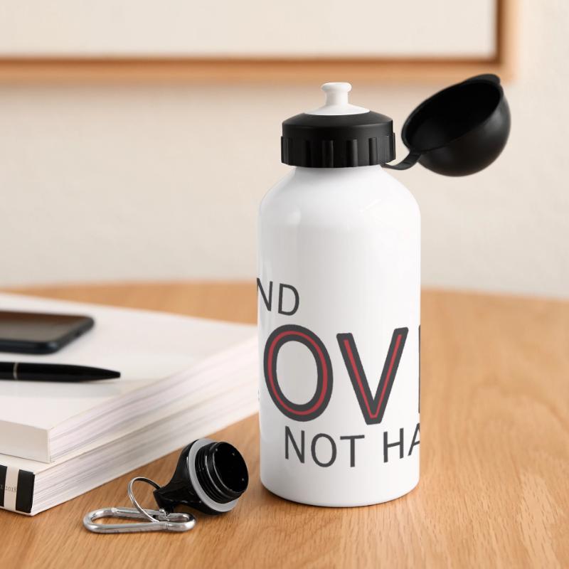 Send Love Not Hate Statement Panorama Trinkflasche mit Deckel 500 ml