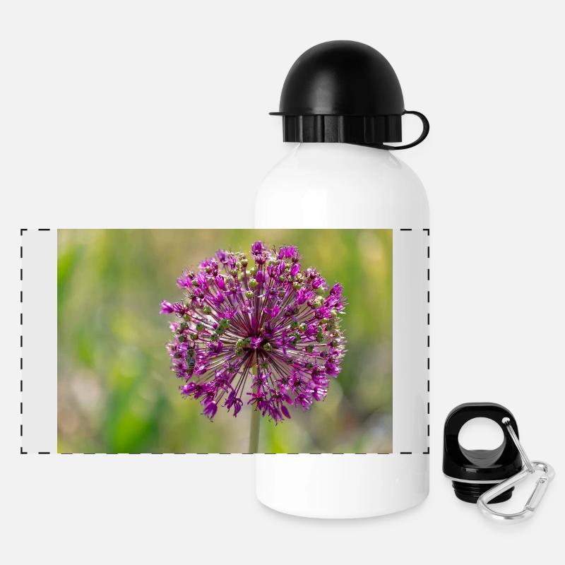 Gros plan d’une fleur violette - Poireau géant - Gourde panoramique avec couvercle 500 ml - blanc