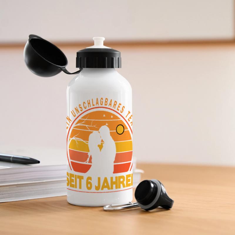 6 Jahre Beziehung Geschenk Partner Ehemann Ehefrau Panorama Trinkflasche mit Deckel 500 ml