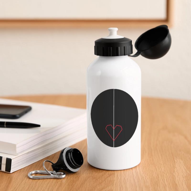 Black_heart, oder doch ein rotes ? Panorama Trinkflasche mit Deckel 500 ml