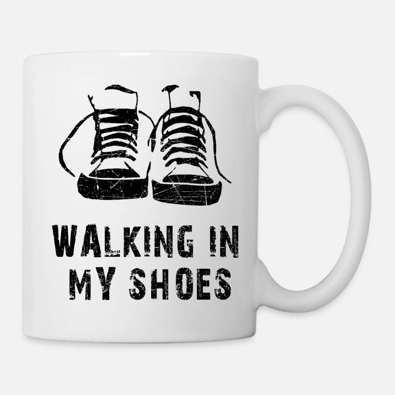 Sneaker Walking in My Shoes - Tasse - Weiß