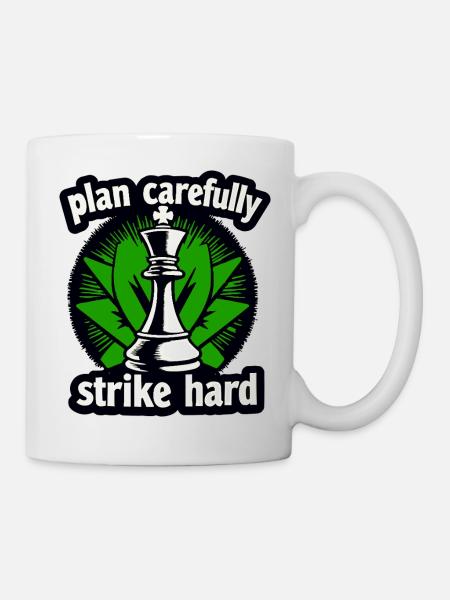Schach plan carefully strike hard - Mug - white