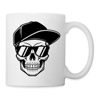 Cartoon skull with cap – cheeky comic design - Mug - white - Right