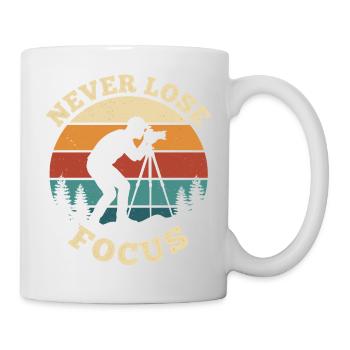Never Lose Focus – Vintage Photography Design - Mug - white - Right