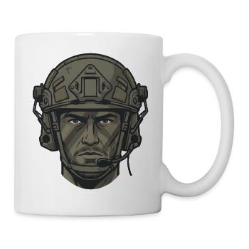 Taktisches Soldaten Portrait mit Combat Helm - Tasse - Weiß - Rechts