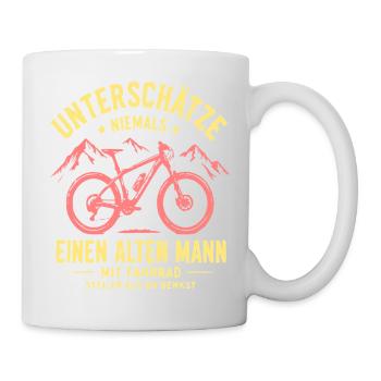 Unterschätze keinen alten Mann auf dem Rad - Tasse - Weiß - Rechts