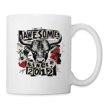 Vintage 2012 Bull Vintage Awesome Since 2012 - Mug - white - Right