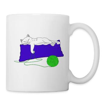 Sleeping shirt cat on pillow with balls of wool - Mug - white - Right