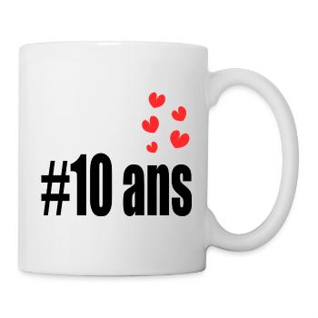 10 ANS. 10e ANNIVERSAIRE. ANNIVERSAIRE 10 ANS. 10 - Mug blanc - blanc - Droite