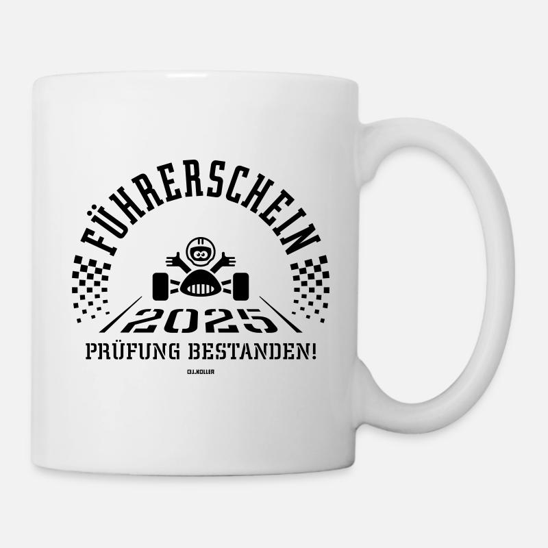 Führerschein 2025 – Fahrprüfung Bestanden! (Black) - Tasse - Weiß