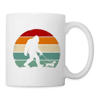 Bigfoot Walking a Dog Funny Dachshund - Tasse - Weiß - Rechts