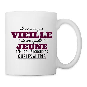 Je ne suis pas vieille je suis juste jeune depuis - Mug blanc - blanc - Droite