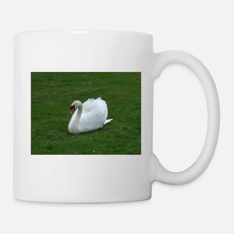 Proud white swan on a green meadow - Mug - white