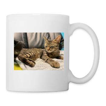 Cozy tiger cat in the light - Mug - white - Right