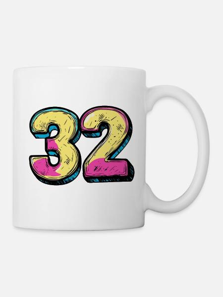 32 Zahl Bunt - Tasse - Weiß