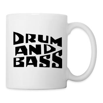 Kühnes und abgenutztes Drum-and-Bass-Logo - Tasse - Weiß - Rechts