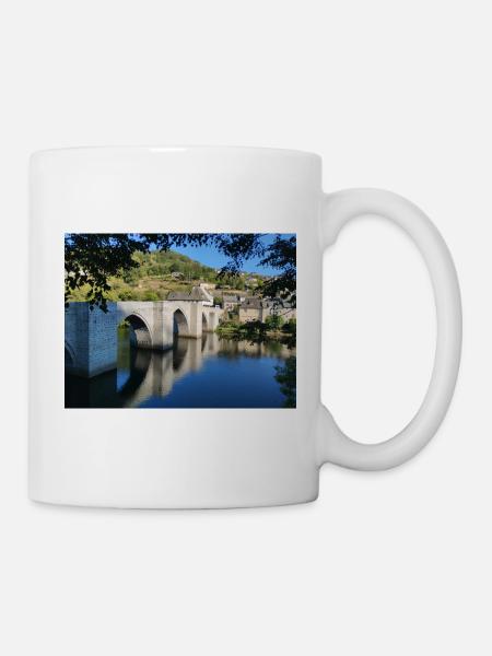 Wild Lake & Castle – Nature Landscape France - Mug - white