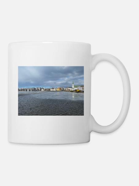Winterpanorama von Reykjavik - Tasse - Weiß