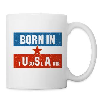 Born dans Yugoslavia Kosovo Cadeau Jugo Tito SFRJ - Mug blanc - blanc - Droite
