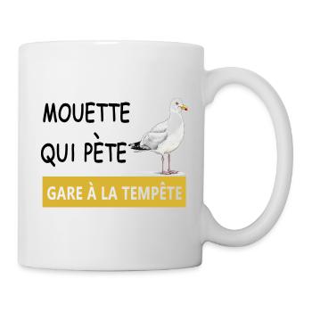 Beware of the storm – seagull on the yellow quay - Mug - white - Right