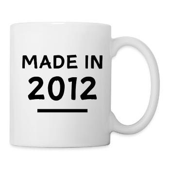 Made in 2012 - Geburtsjahr / Geburtstag - Tasse - Weiß - Rechts