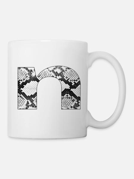 Schlangenmuster Buchstabe n - Tasse - Weiß