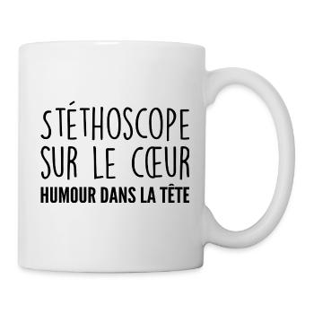 Stéthoscope au cœur, humour dans la tête - Mug blanc - blanc - Droite