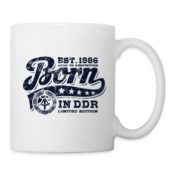 Born in DDR 1986 - Geburtstag - Ossi Geschenk - Tasse - Weiß - Rechts