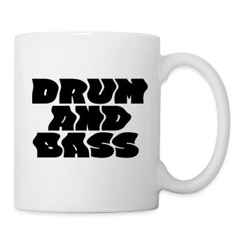 Drum and Bass: Kühnes und welliges Logo-Design - Tasse - Weiß - Rechts