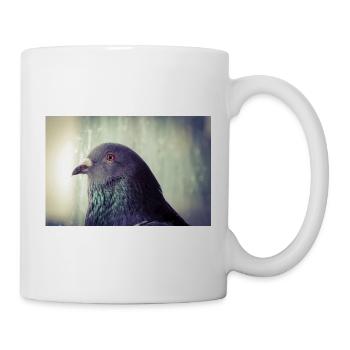 Pigeon portrait with iridescent neck coloration - Mug - white - Right